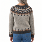 Clara - Retro Scandinavian knitted sweater